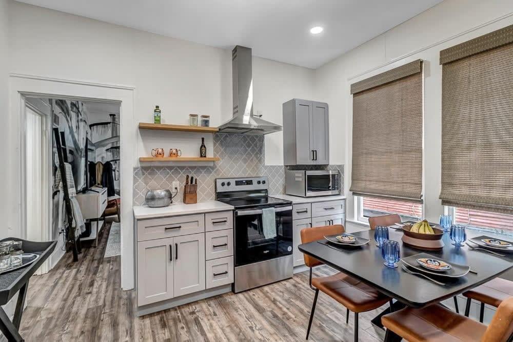 Contemporary Apartment - 5 Min To Tiaa Bank Field! Джэксонвиль Экстерьер фото